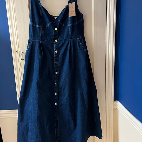 Utcoco Dresses & Skirts - Denim Maxi Dress
